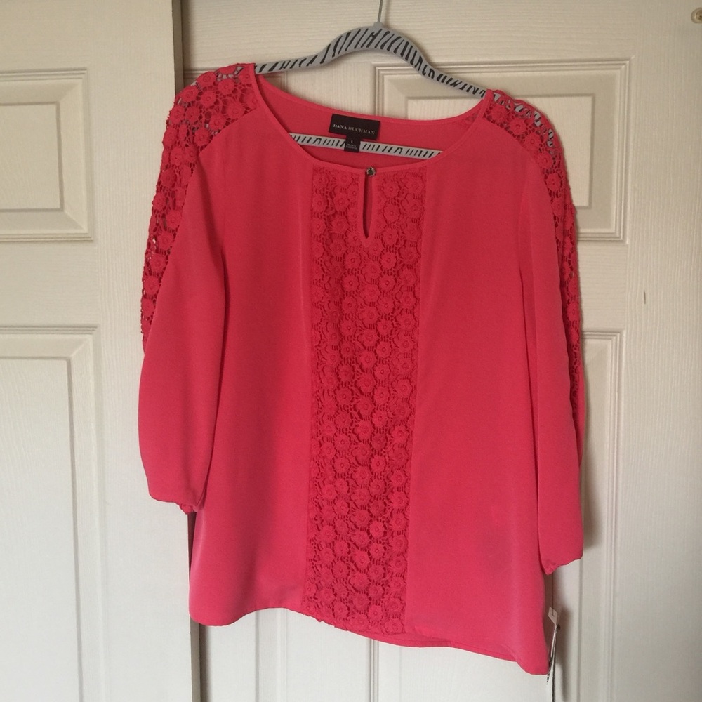 Women’s flowy top